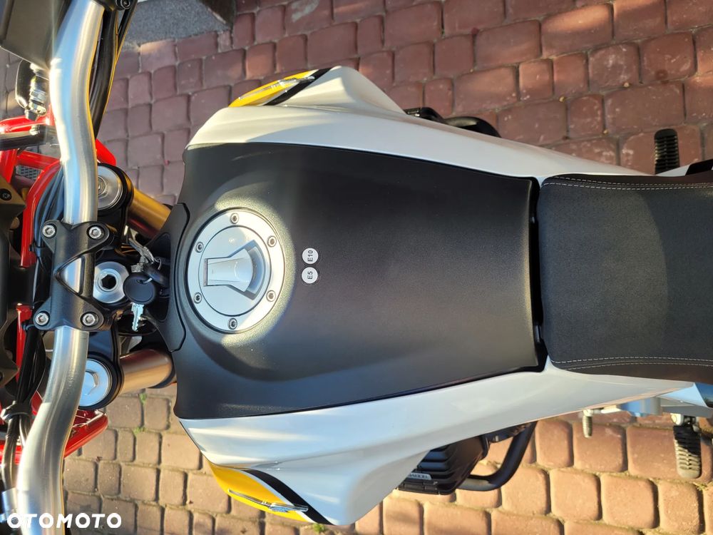 Moto Guzzi V85 - 9