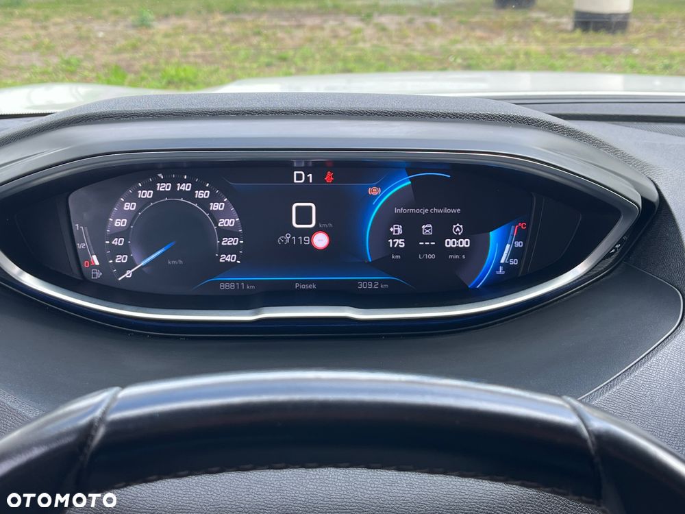 Peugeot 5008 2.0 BlueHDi Allure Pack S&S EAT8 - 23