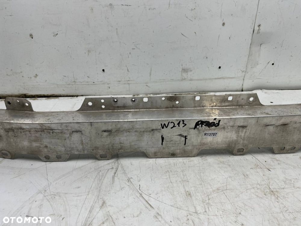 Belka zderzaka Mercedes w213 16-20r. przednia wzmocnienie passa uszkodzone a2136200130 - 5