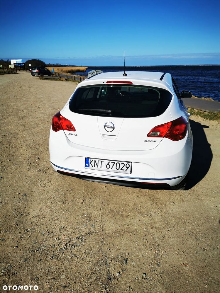 Opel Astra 1.6 CDTI Enjoy - 11