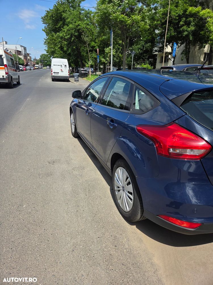 Ford Focus 1.5 TDCi DPF Start-Stopp-System Trend - 10