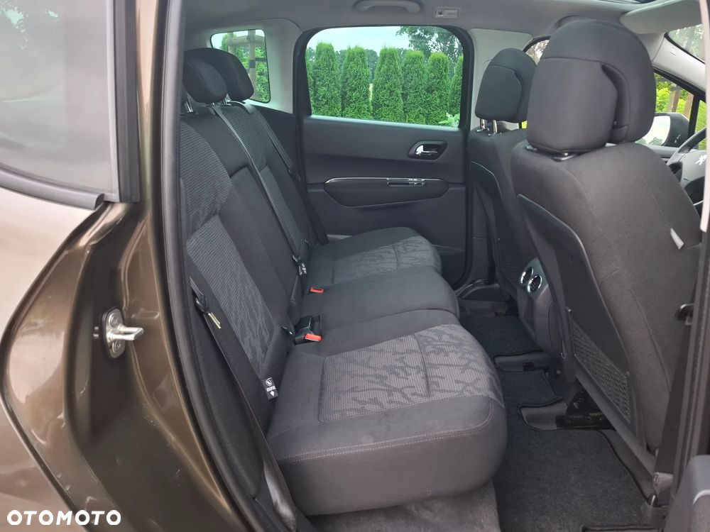 Peugeot 3008 HDi FAP 110 Premium - 36