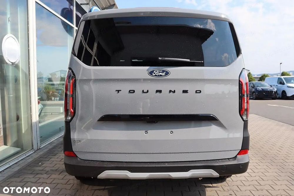 Ford Tourneo Custom - 7