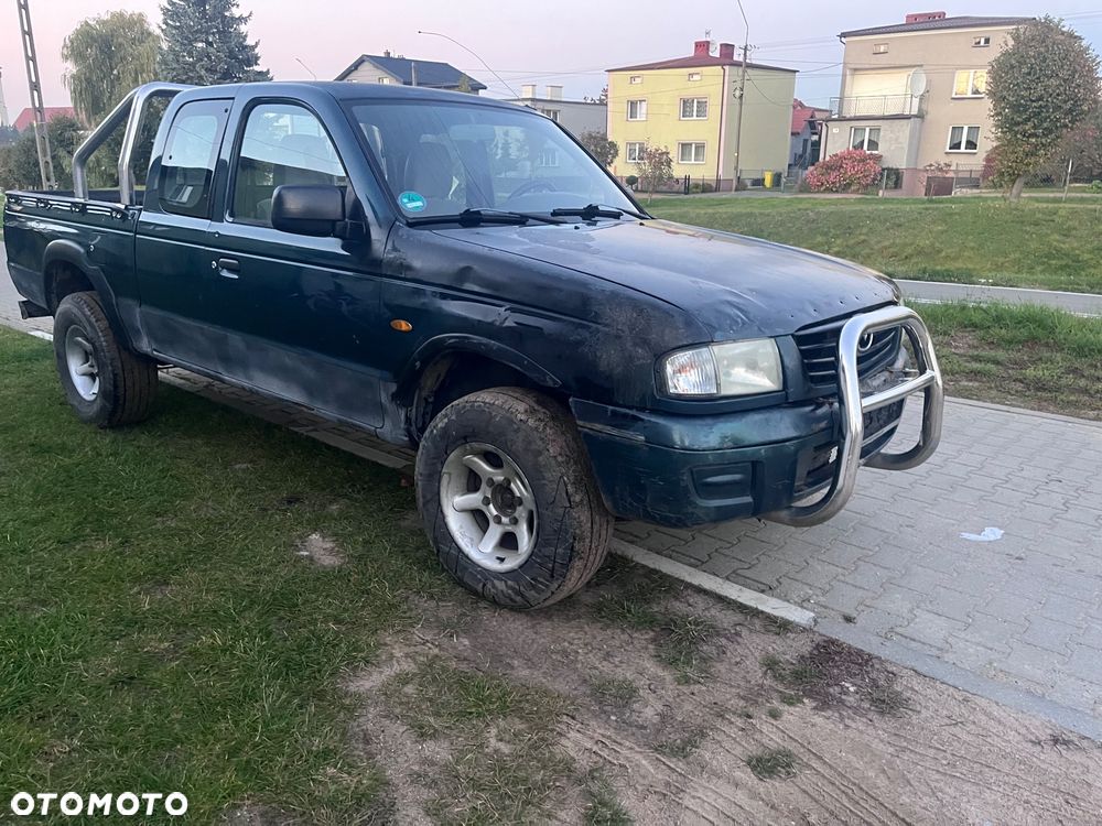 Mazda B2500