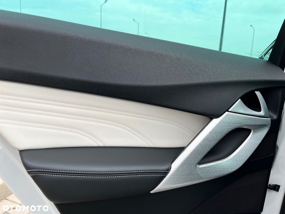 Citroën DS5 Hybrid4 EGS6 SportChic - 9
