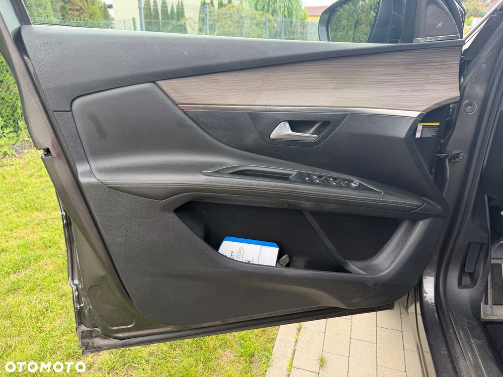 Peugeot 3008 - 22