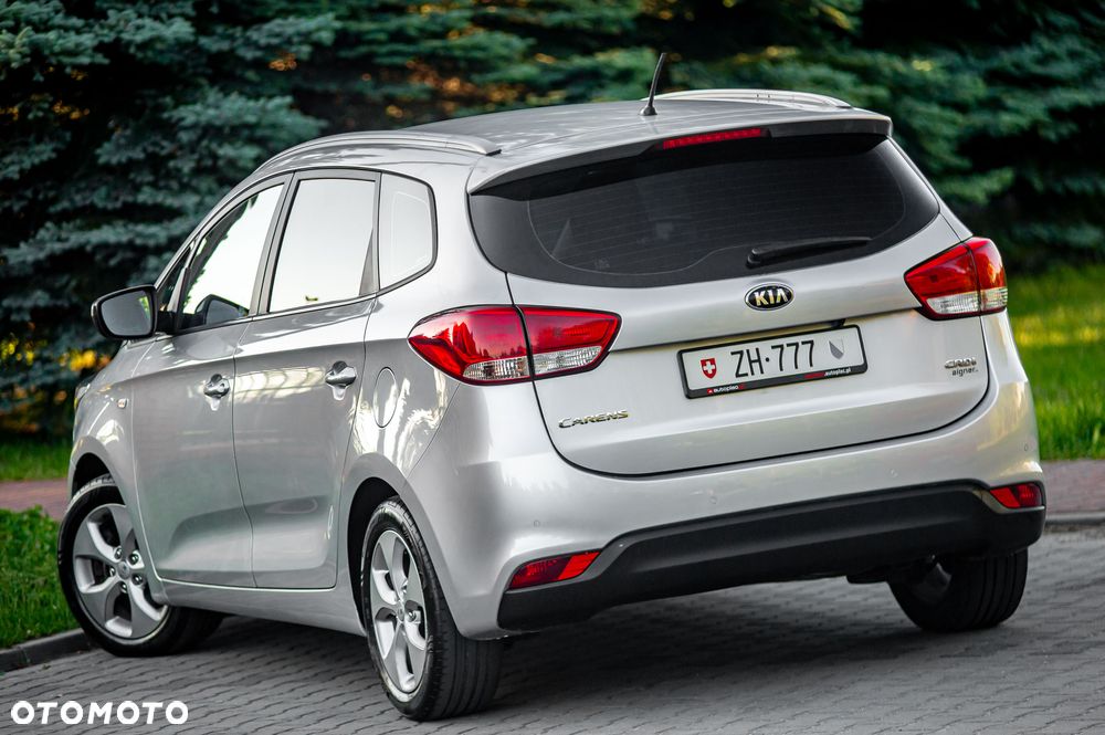 Kia Carens 1.7 CRDi Vision - 9