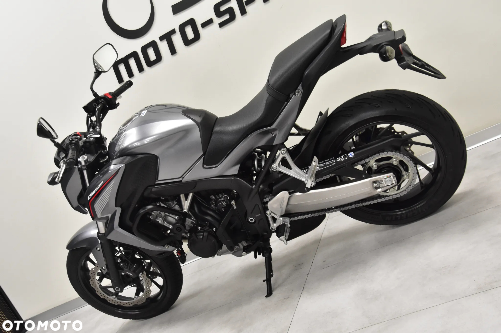 Honda CB - 10