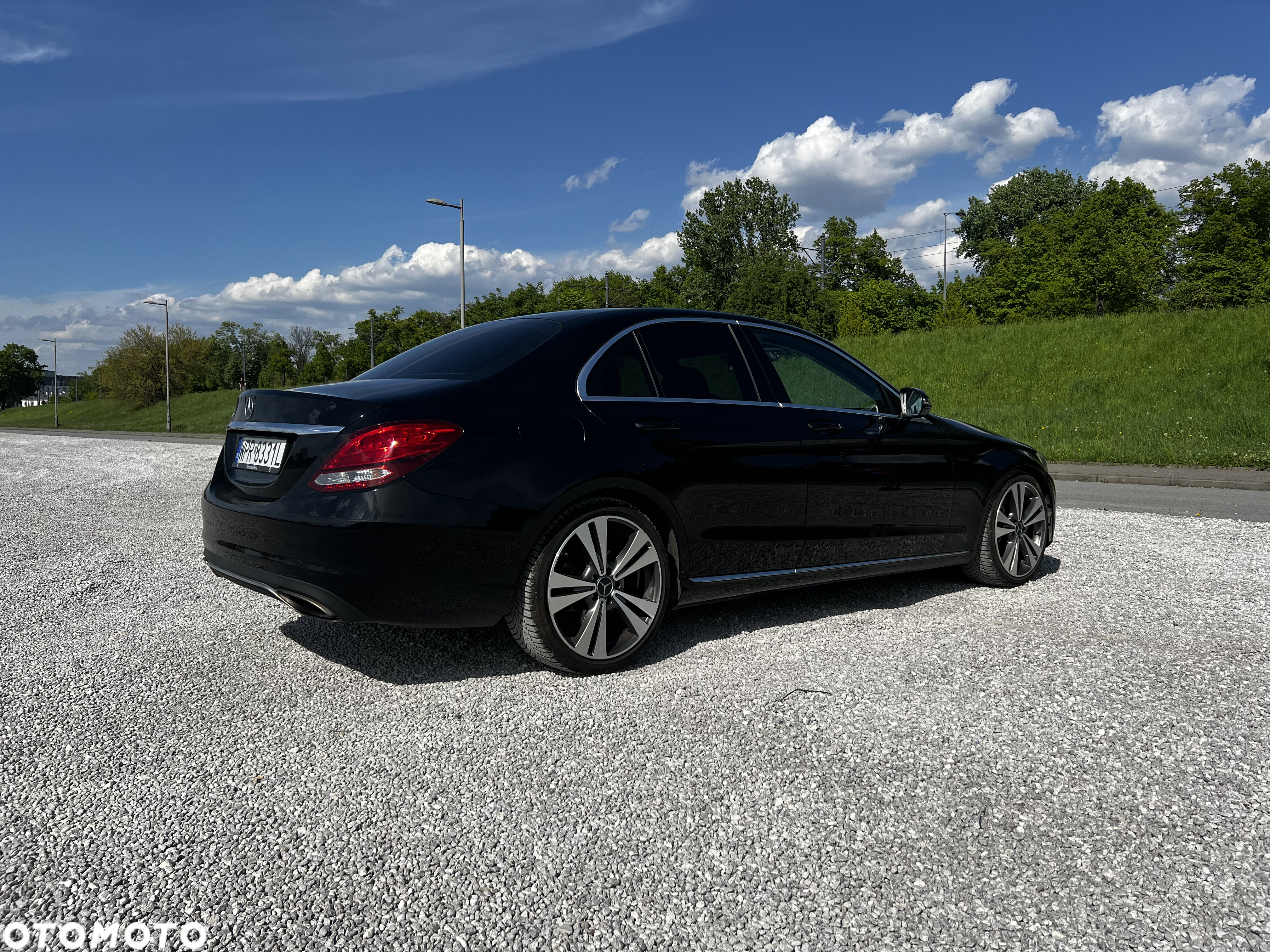 Mercedes-Benz Klasa C 300 9G-TRONIC - 17