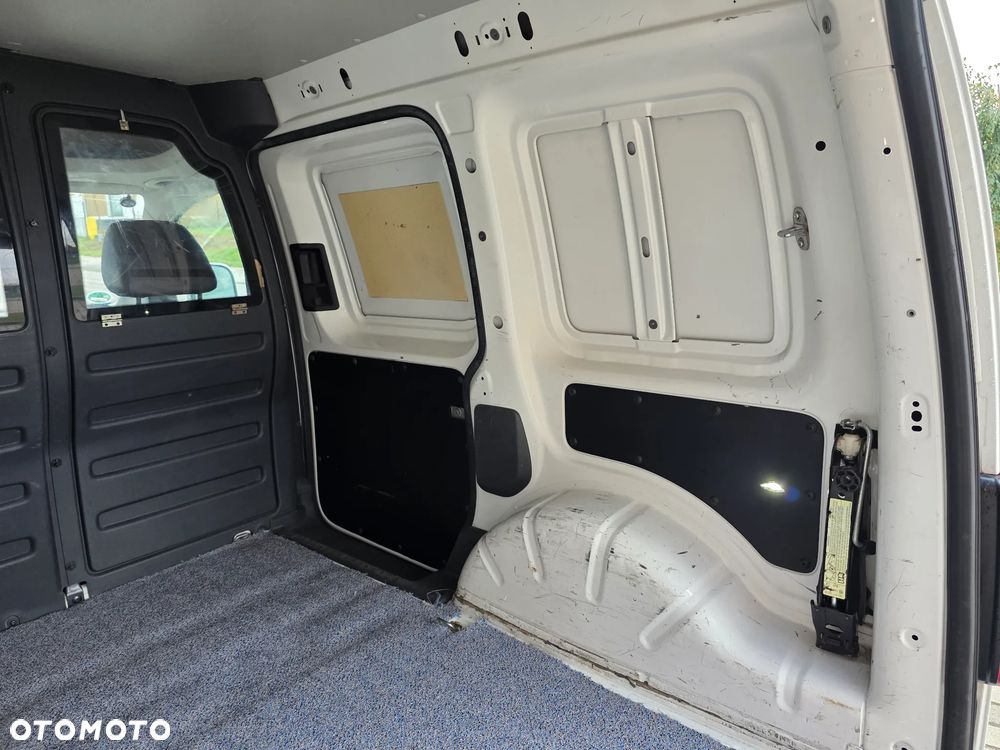 Volkswagen Caddy - 19