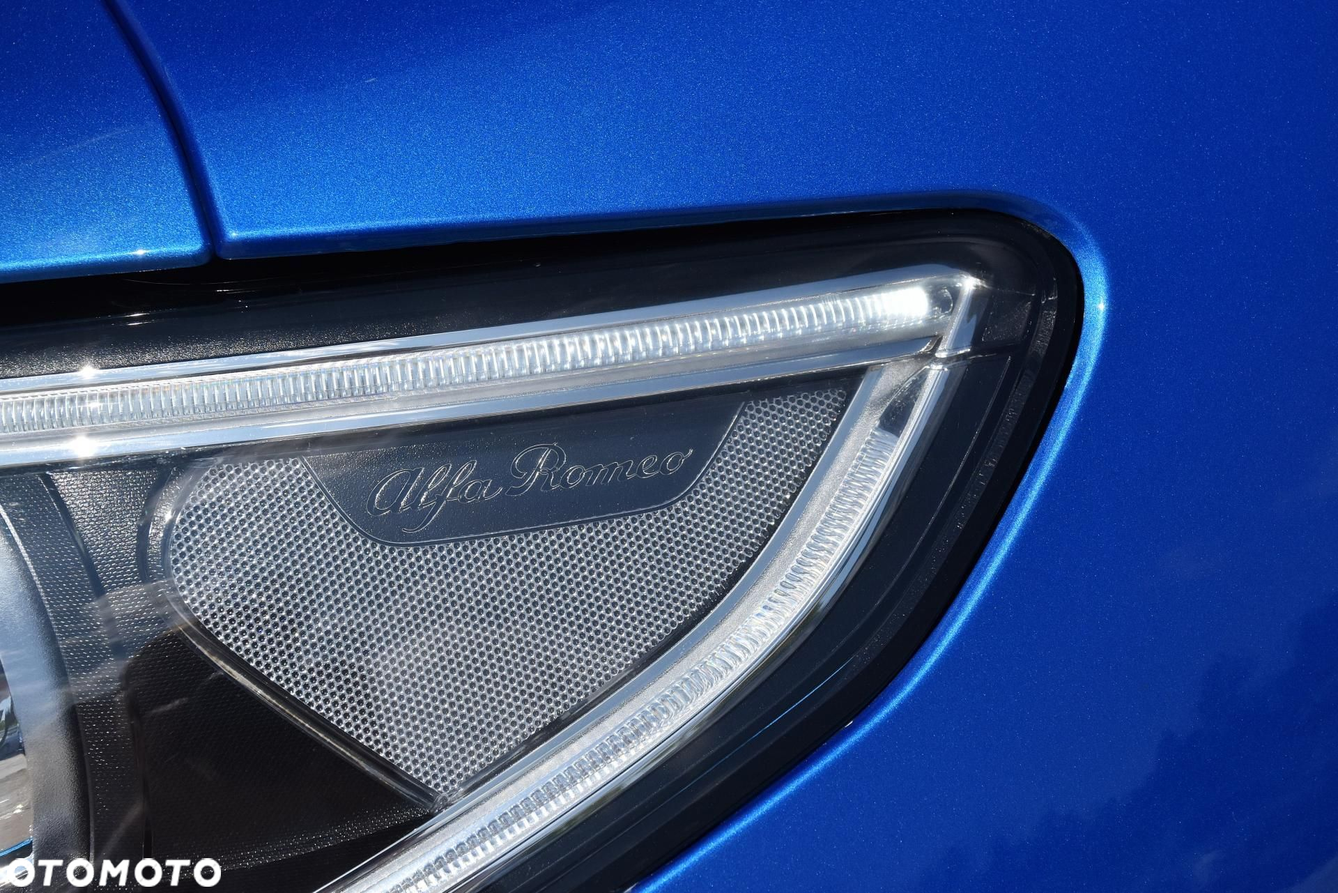 Alfa Romeo Stelvio - 11