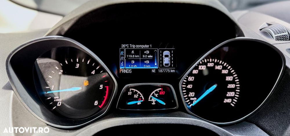 Ford Kuga 2.0 TDCi 4WD Powershift Titanium - 20