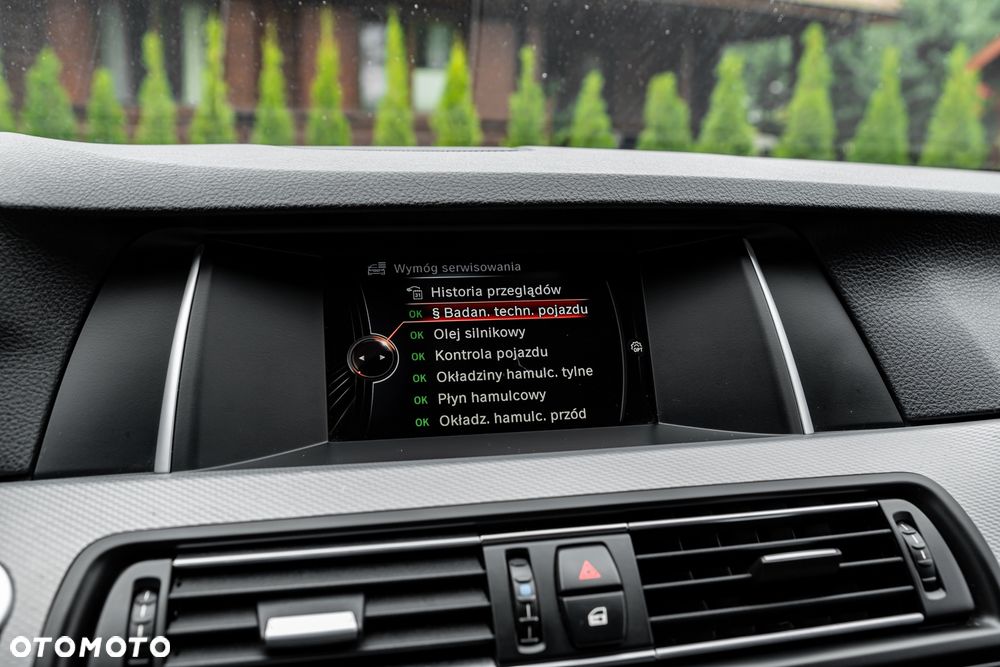 BMW Seria 5 520d Touring M Sport Edition - 40