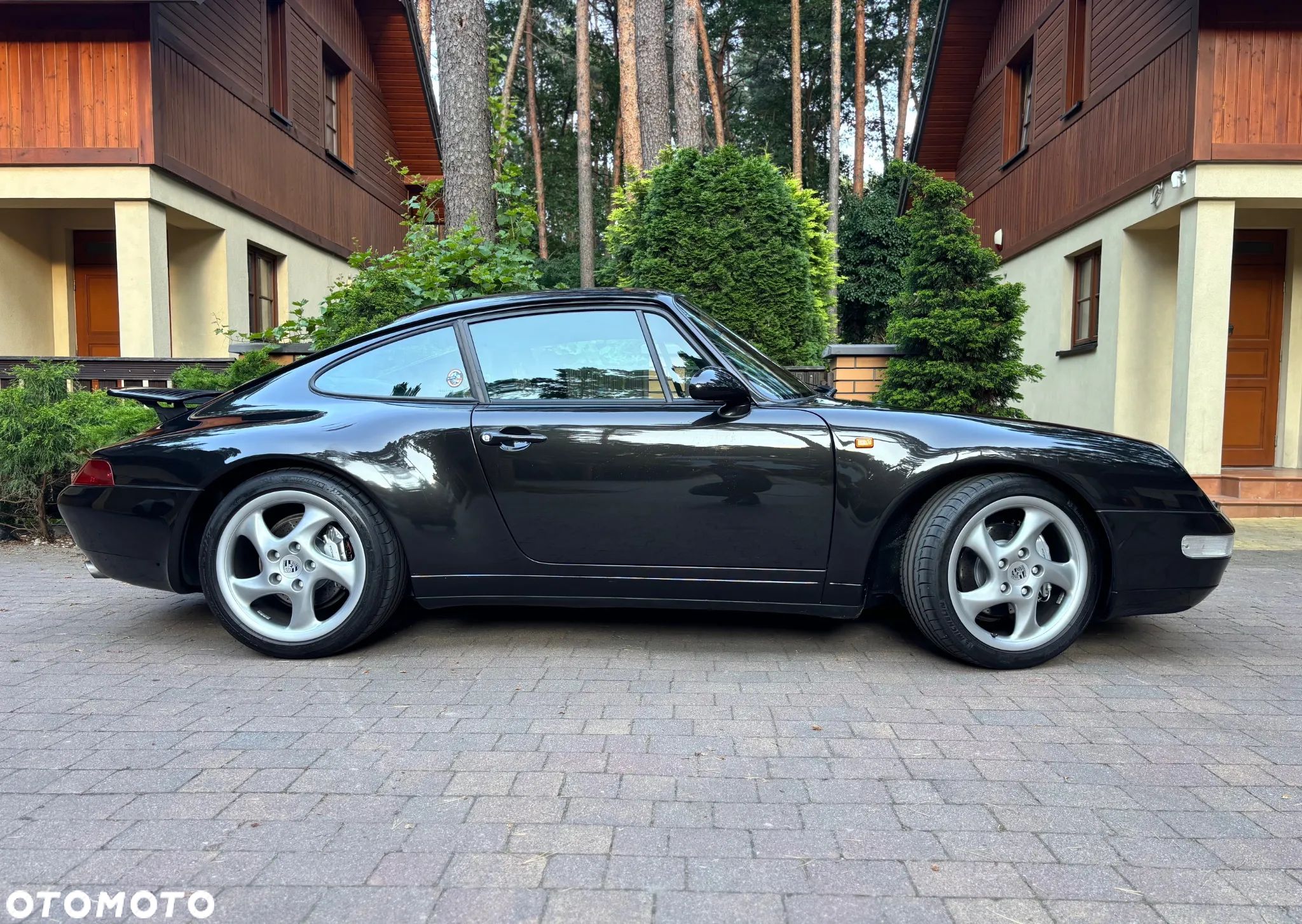 Porsche 911 Carrera 4 - 1