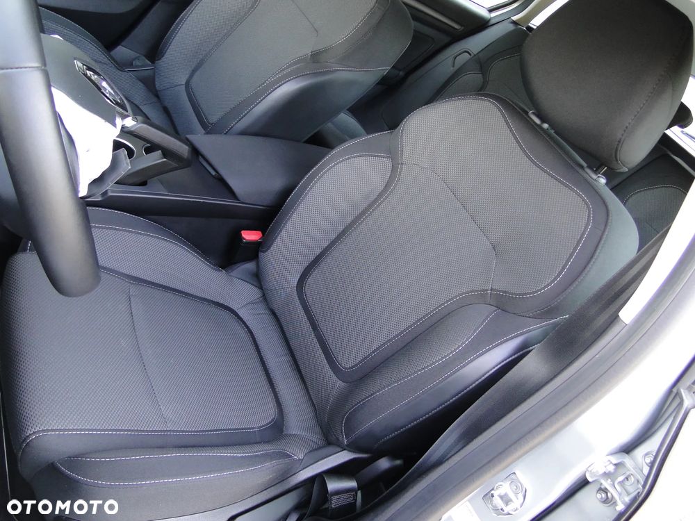 Renault Megane 1.3 TCe FAP Intens - 27