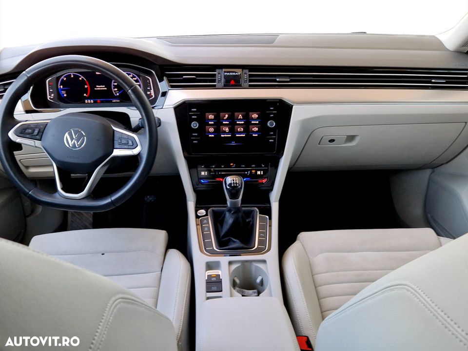 Volkswagen Passat 2.0 TDI Highline - 14