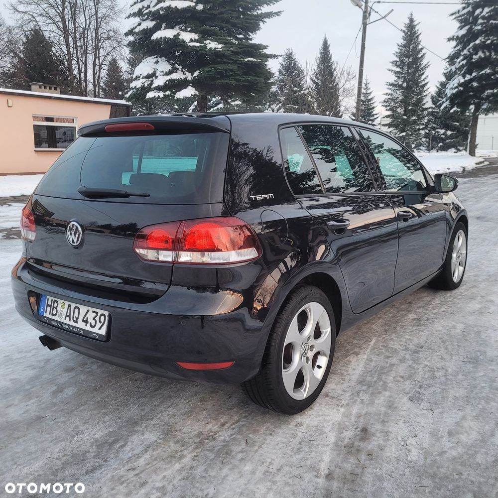 Volkswagen Golf - 8