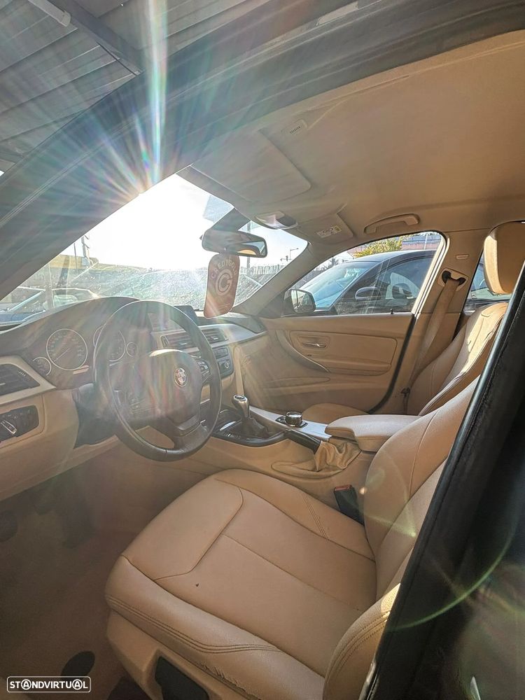 BMW 316 d Line Sport - 14