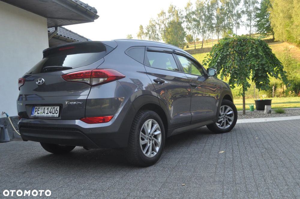 Hyundai Tucson blue 1.7 CRDi 2WD Style - 10