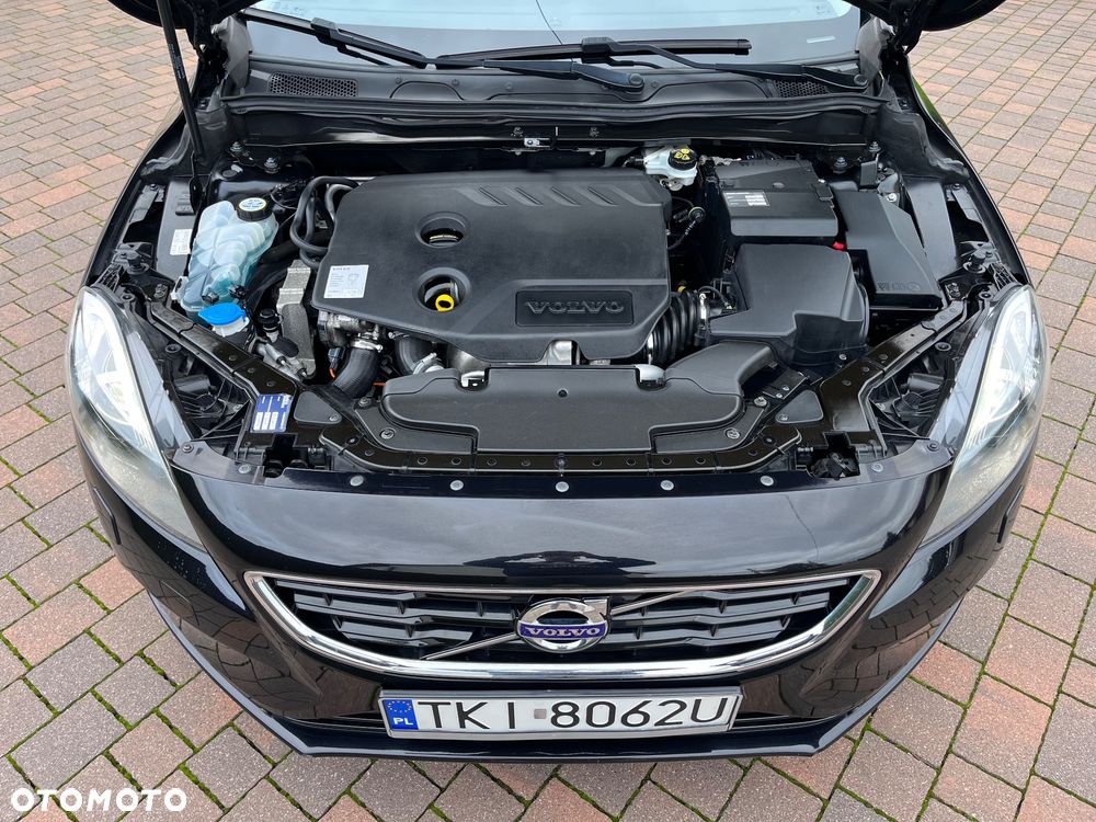 Volvo V40 D2 Momentum - 25