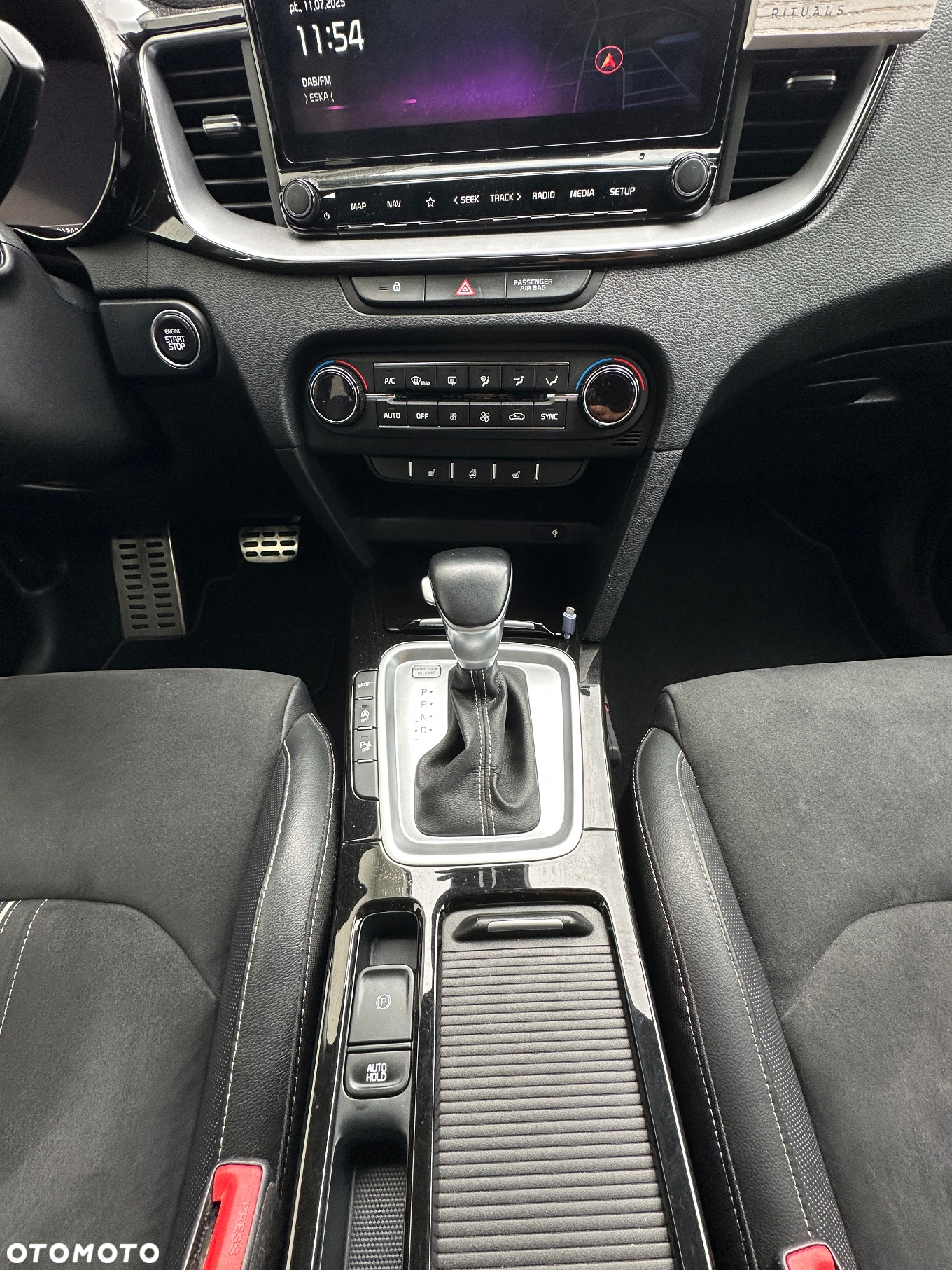 Kia ProCeed 1.4 T-GDI DCT7 OPF GT LINE - 21