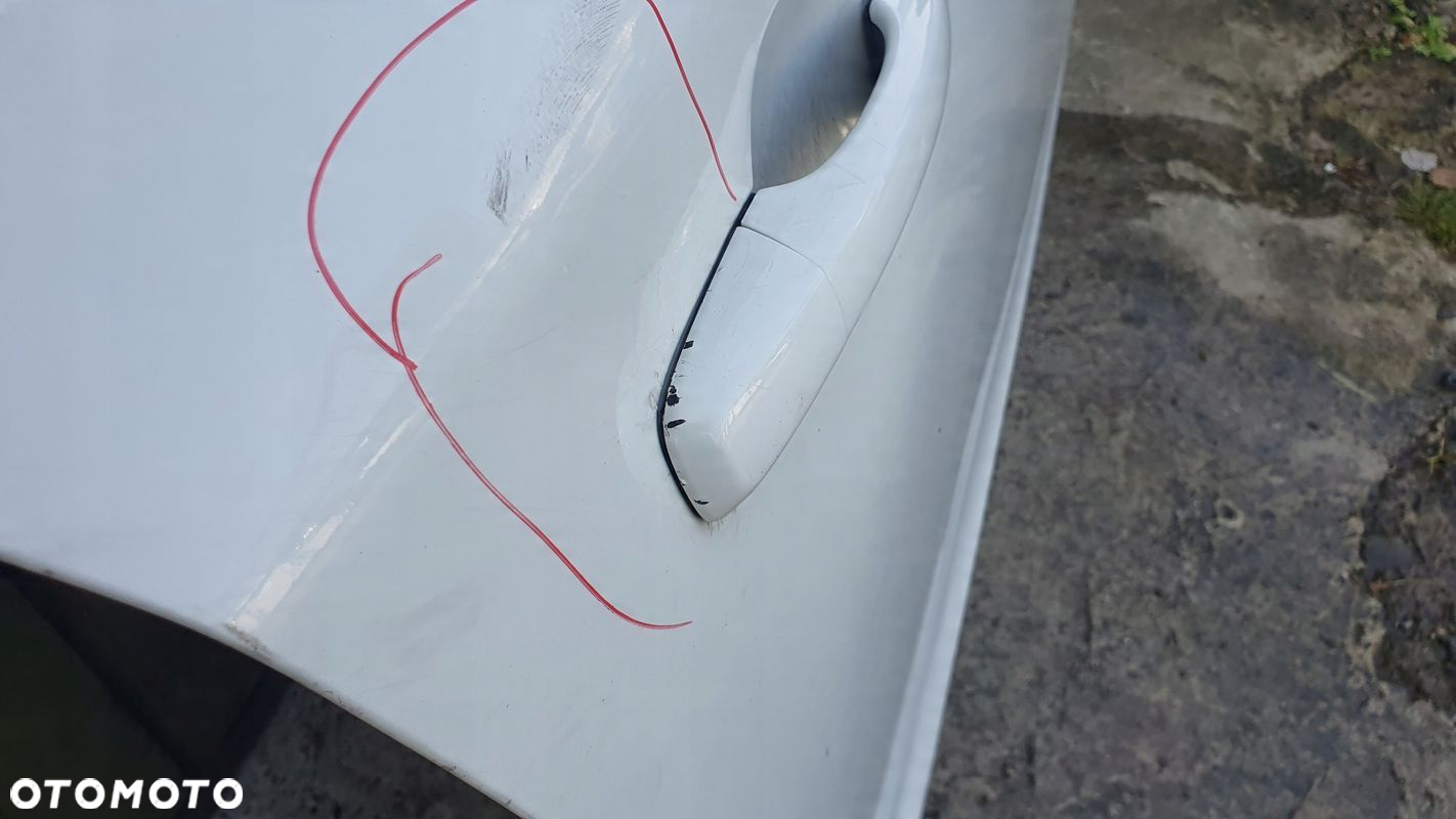Volvo V60 kombi 10- drzwi prawe przednie przód $ - 6
