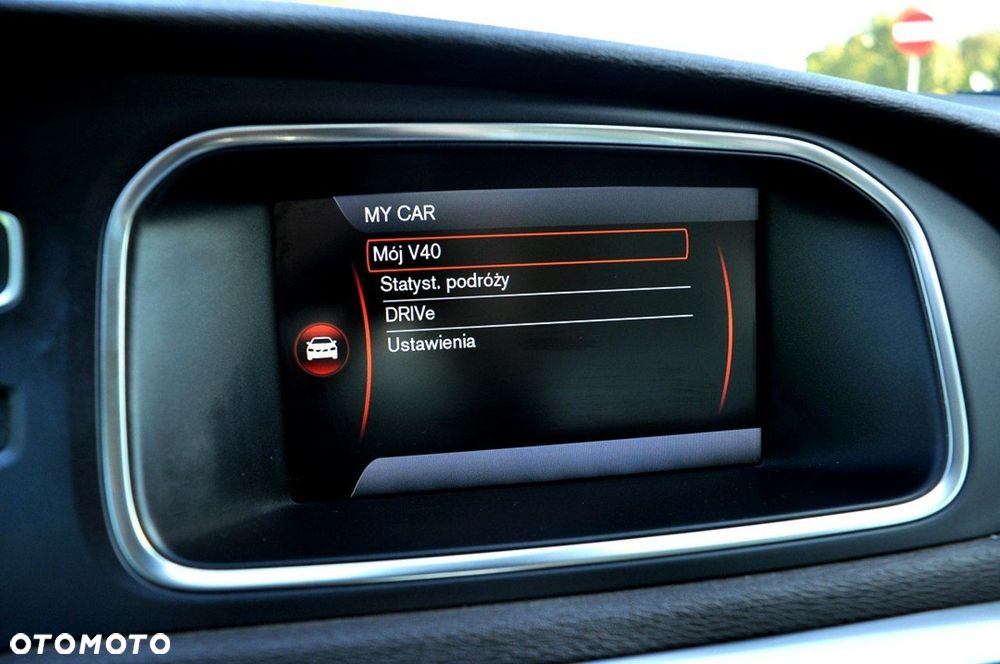 Volvo V40 Cross Country D2 Momentum - 22