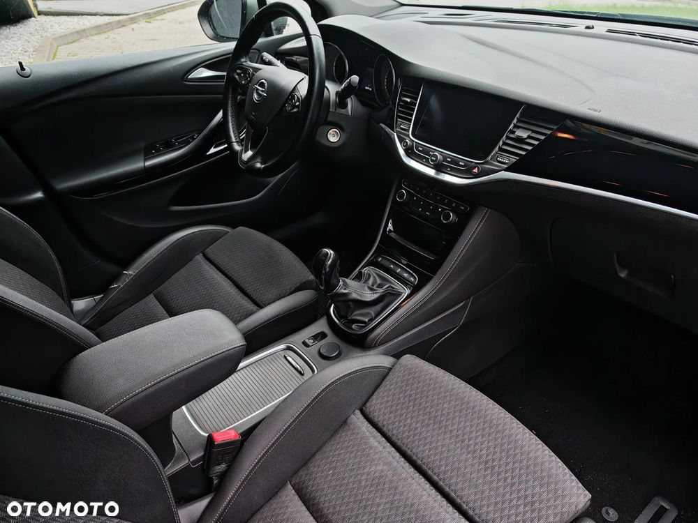 Opel Astra 1.6 D (CDTI) Start/Stop Innovation - 21