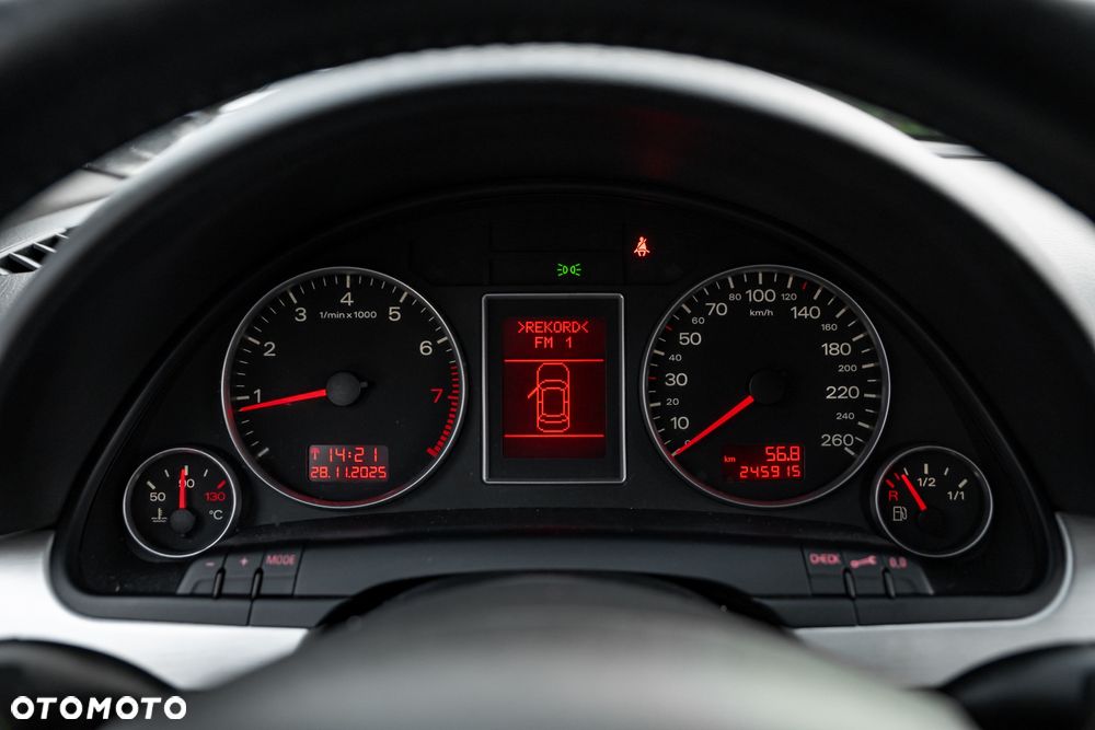 Audi A4 Avant 1.8 T quattro - 27