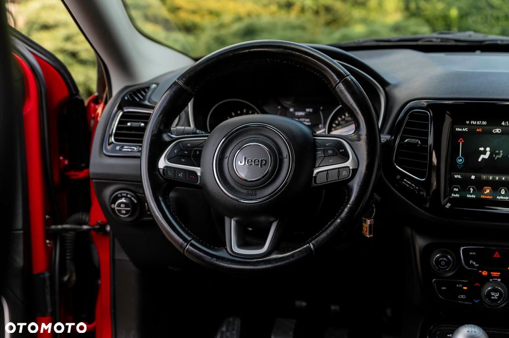 Jeep Compass - 25