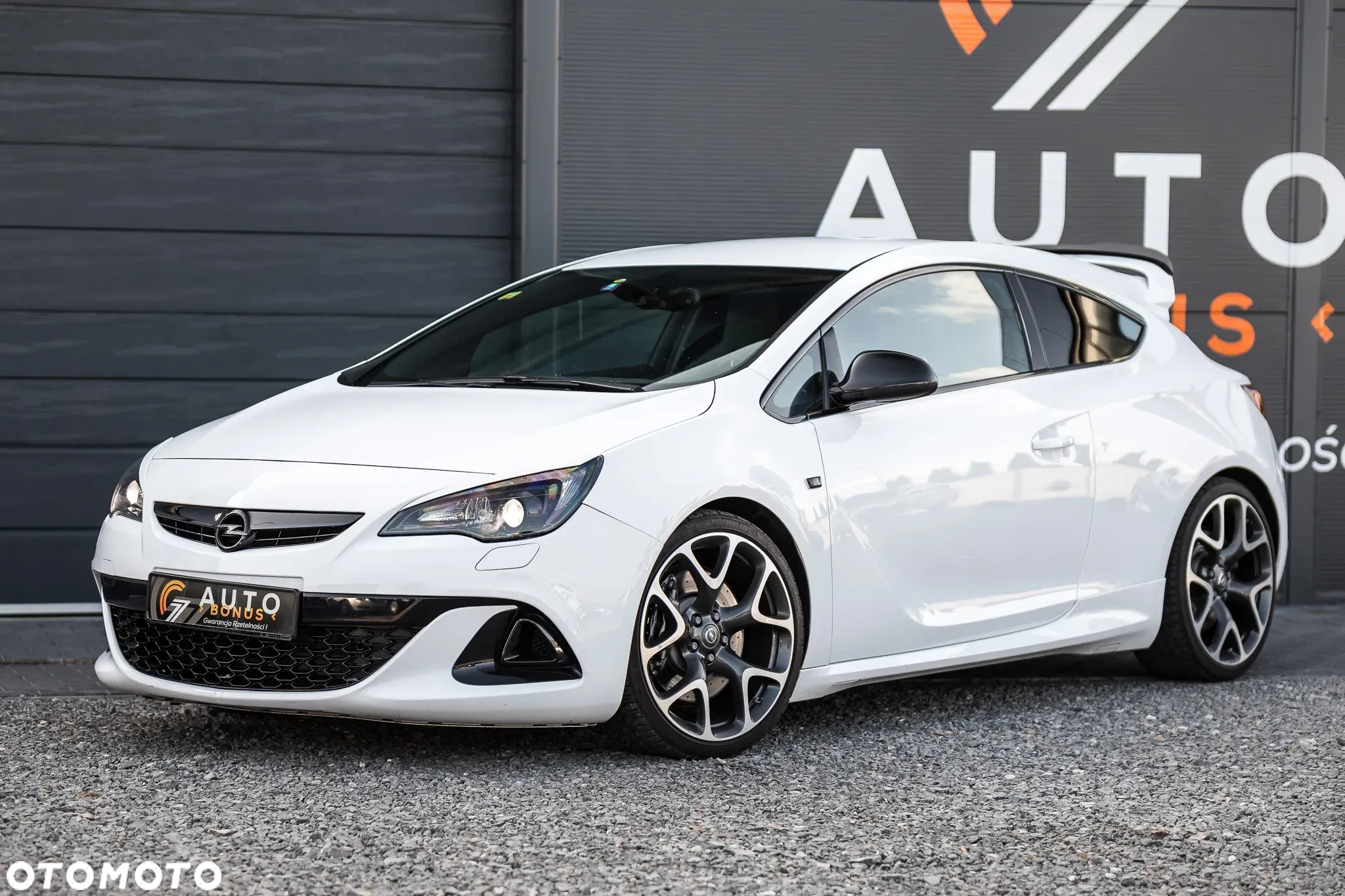 Opel Astra IV GTC OPC - 6