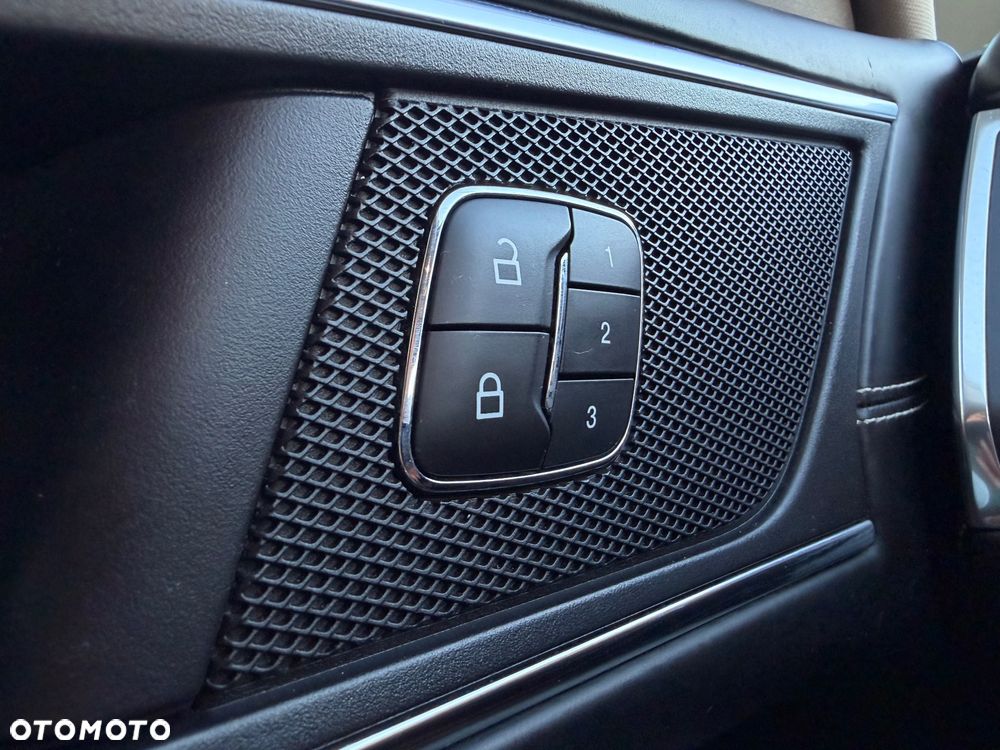 Ford S-Max - 21