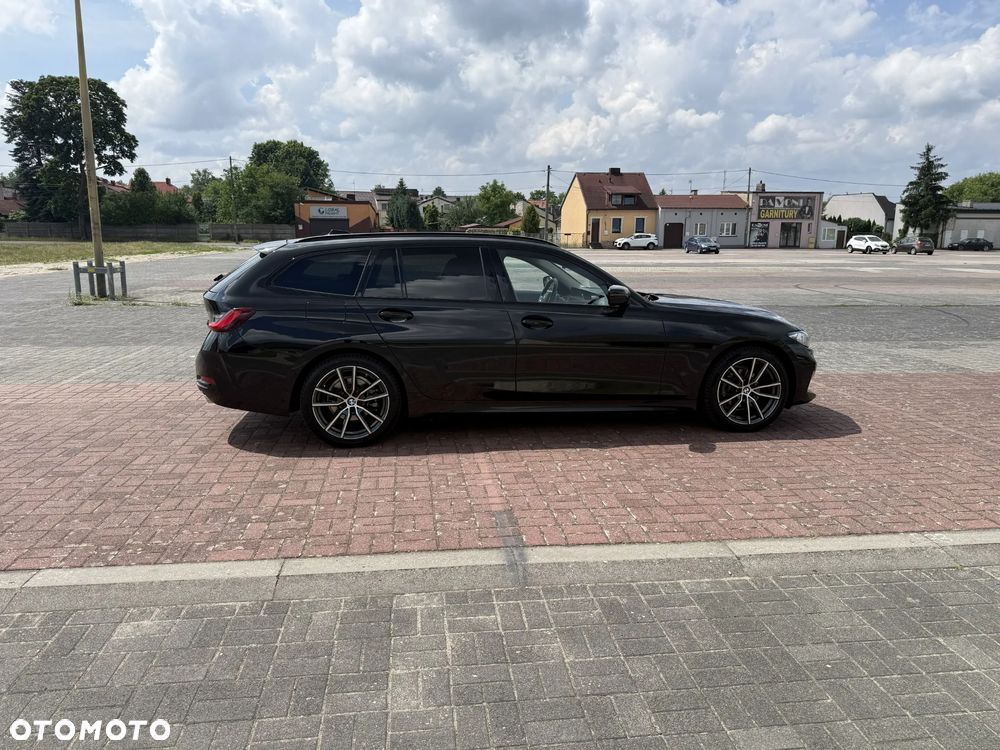 BMW Seria 3 318d mHEV - 7