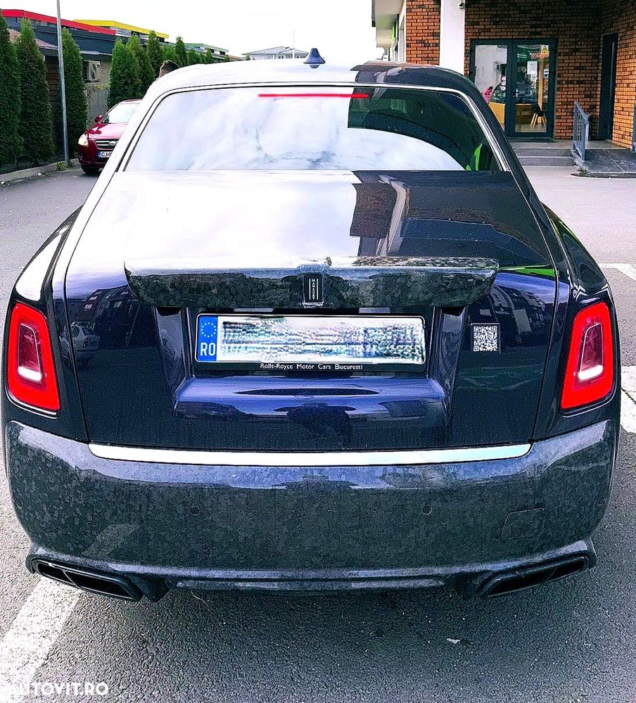 Rolls-Royce Phantom - 4