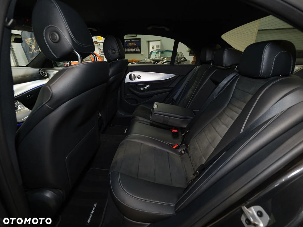 Mercedes-Benz Klasa E 220 d 4-Matic AMG - 19