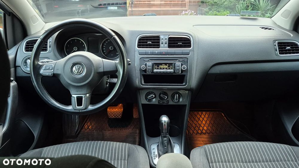 Volkswagen Polo 1.2 TSI Highline DSG - 10