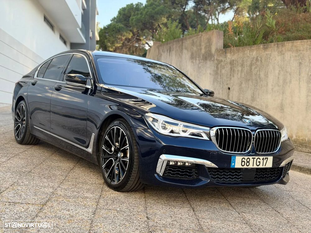 BMW 750 d xDrive Pack M - 11
