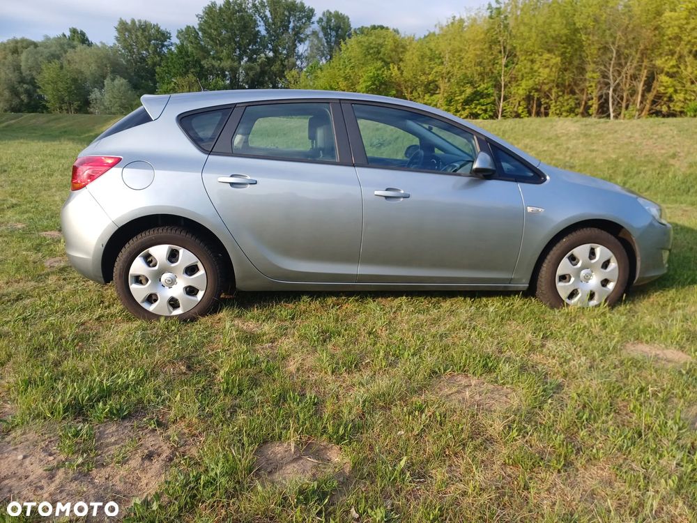 Opel Astra - 3