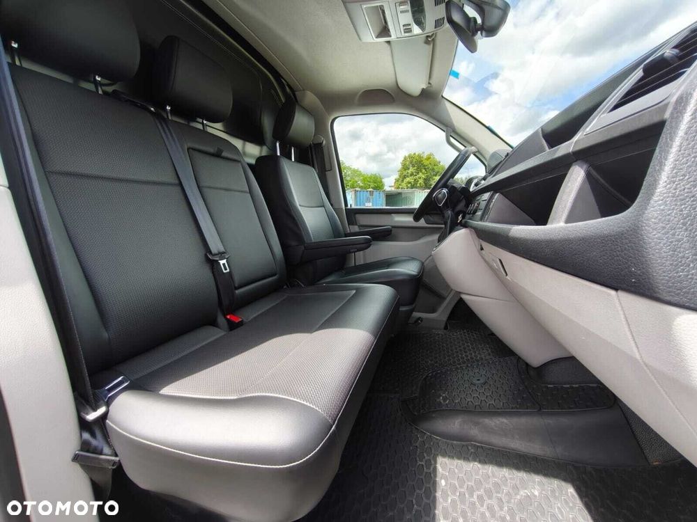 Volkswagen Transporter T6 BiTDI L1H2 4Motion DSG - 14