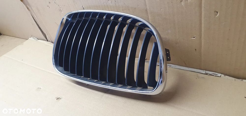 Nerka grill atrapa prawa ORYGINAŁ BMW I E81 E87 - 8