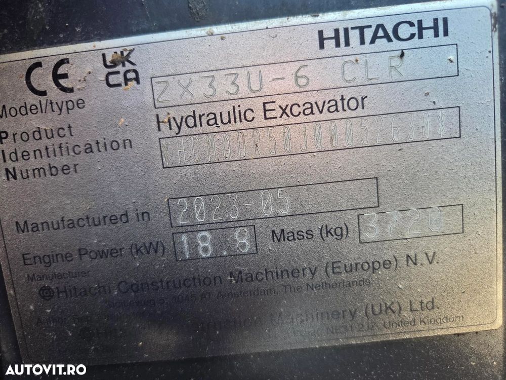Hitachi ZX33U-6, 2023, 1.905 ore, Masa operationala 3,7 tone, CUPLA RAPIDA HIDRAULICA si 3 CUPE NOI, Lama nivelare, ad sapare 3,5m, latime 1,55m, aer conditionat, antifurt, inst picon, ridica 2,7t, posibil leasing 4 ani, PROMOTIE 36.900 EUR+Tva - 13