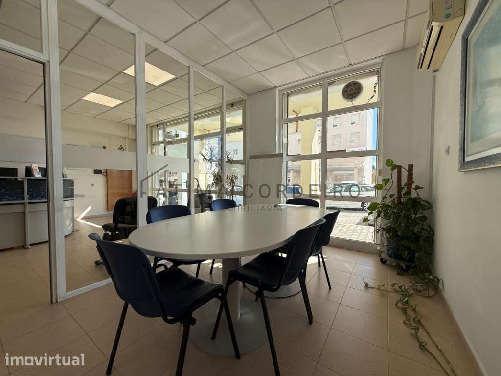 Espaço comercial - Grande imagem: 3/18