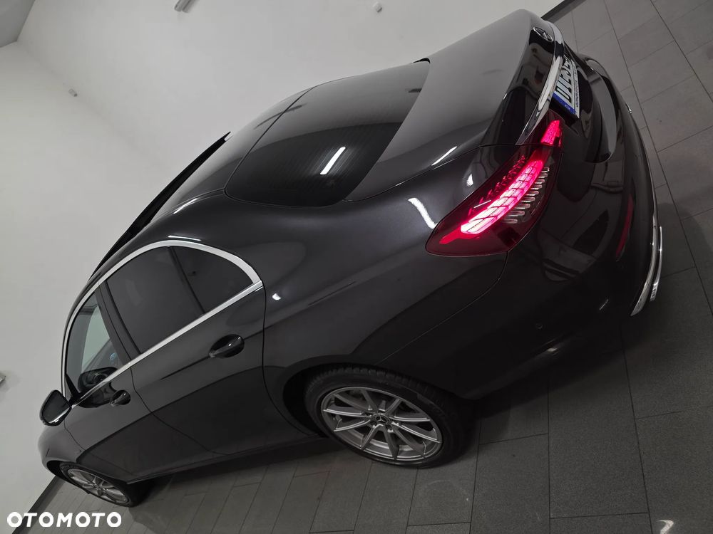 Mercedes-Benz Klasa E 300 de 9G-TRONIC AMG Line - 35
