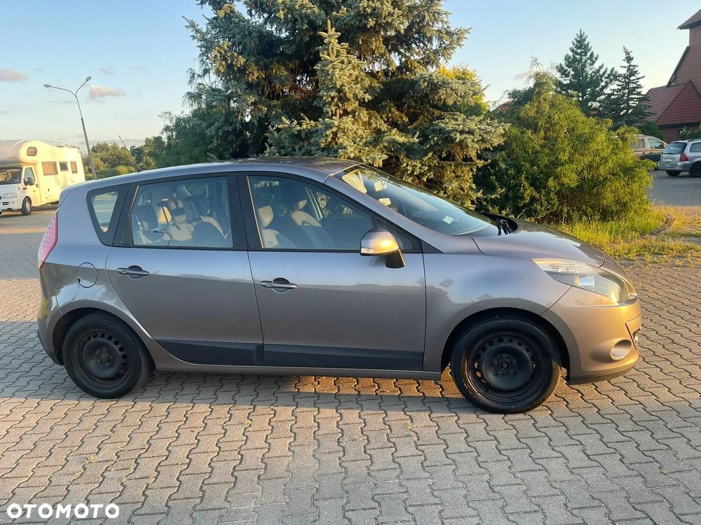 Renault Scenic - 8