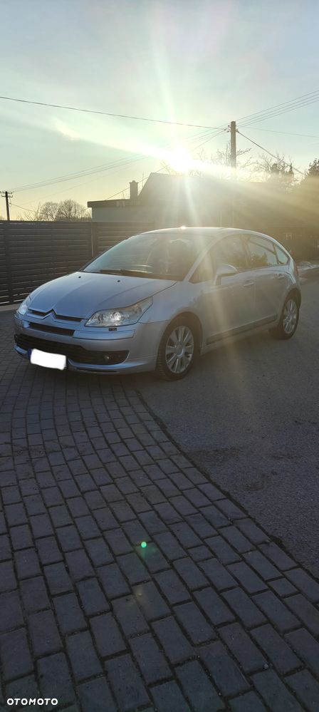 Citroën C4 2.0 HDi Exclusive - 2