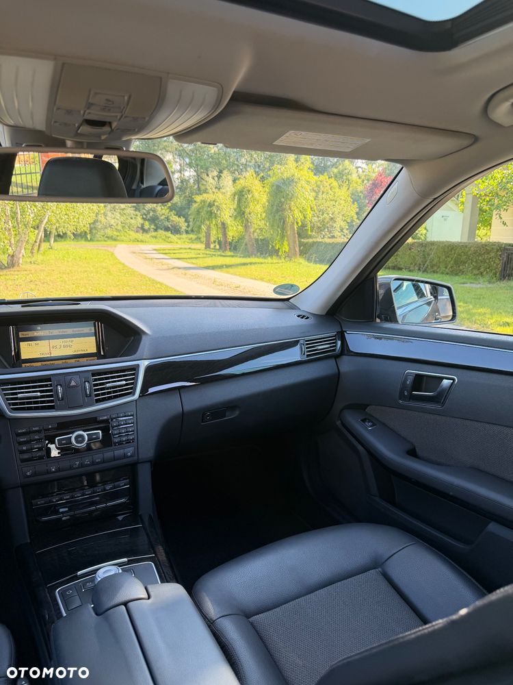 Mercedes-Benz Klasa E 300 CDI DPF BlueEFFICIENCY 7G-TRONIC Avantgarde - 13
