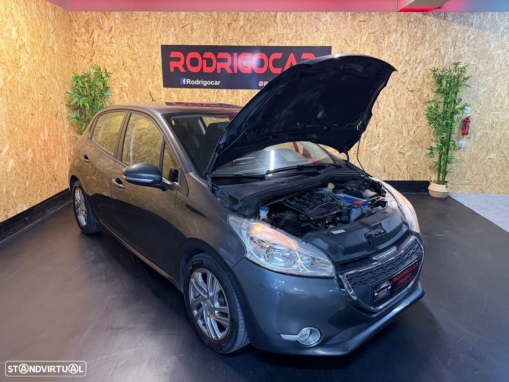 Peugeot 208 82 PureTech Style - 21