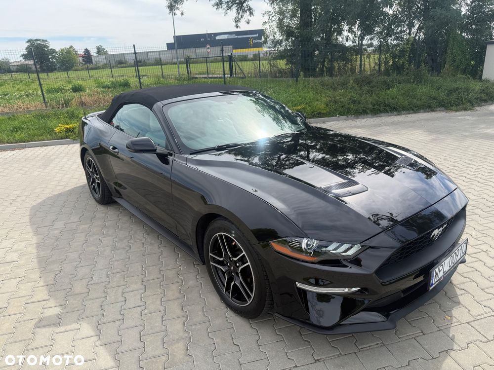 Ford Mustang - 7