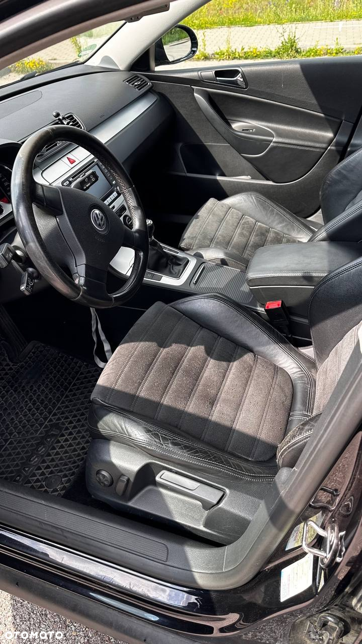 Volkswagen Passat 2.0 FSI Comfortline - 6