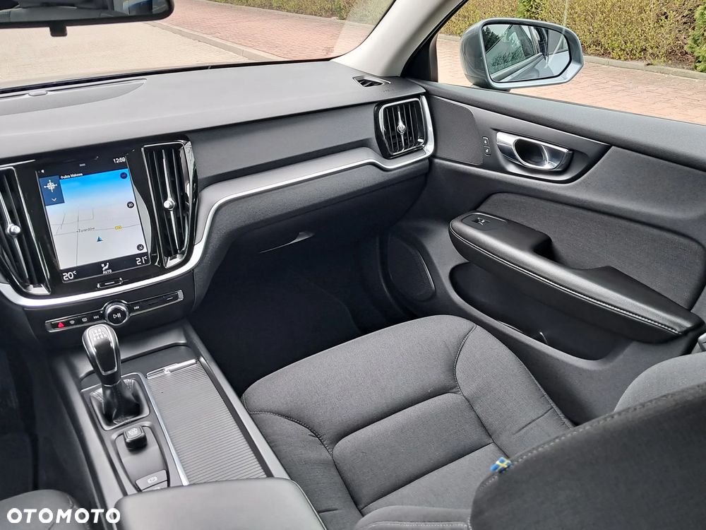 Volvo V60 D3 Kinetic - 17